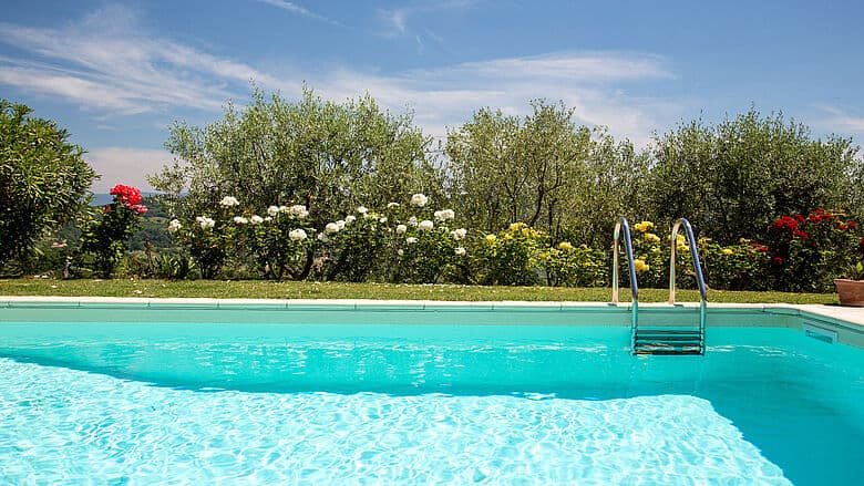 RENOLIT ALKORPLAN 2000 Sand reinforced PVC membrane pool finish for Palm Coast renovations